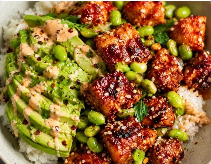 Honey Sriracha Salmon Bowl with vegetables and rice