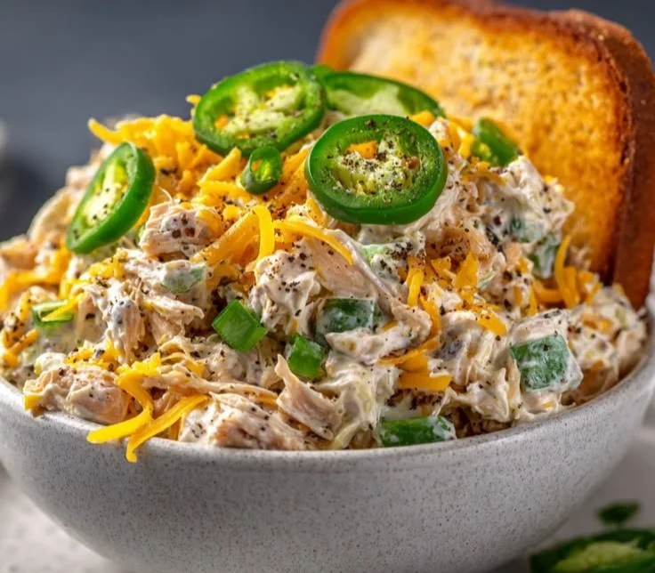 Delicious Jalapeno Popper Chicken Salad with creamy dressing and spices